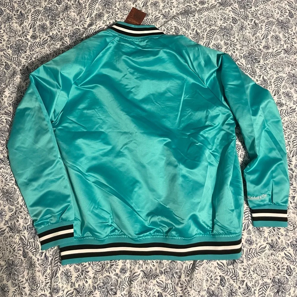 Sam Antonio Spurs Mitchell & Ness Satin Jacket - Picture 12 of 16